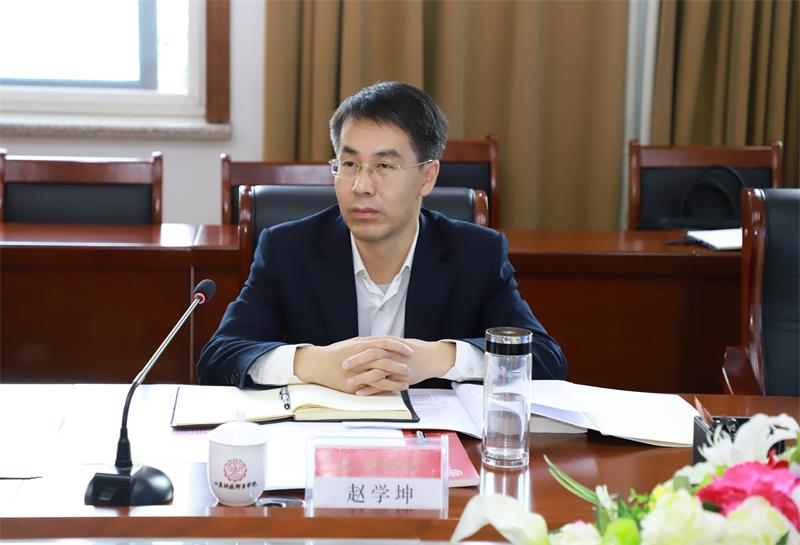 潍坊市委常委,副市长刘建国来校调研指导工作并作形势