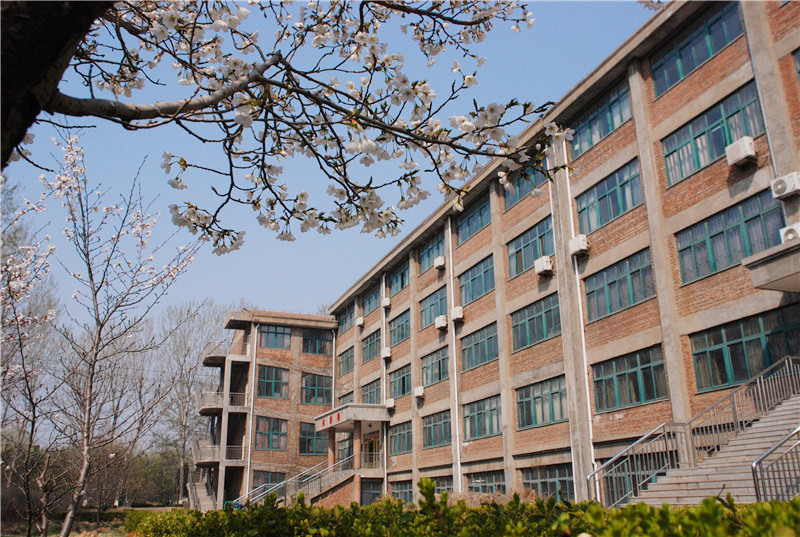 2020年春-问辩楼-山东科技职业学院-国家示范性高等